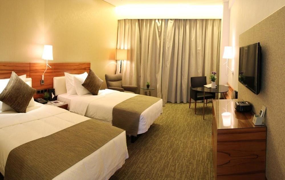 广州云凯酒店yunkai Hotel Have Free Shuttle Bus For The Complex Exterior photo